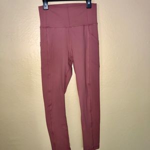 Blush Paragon Fitwear 3/4 length leggings